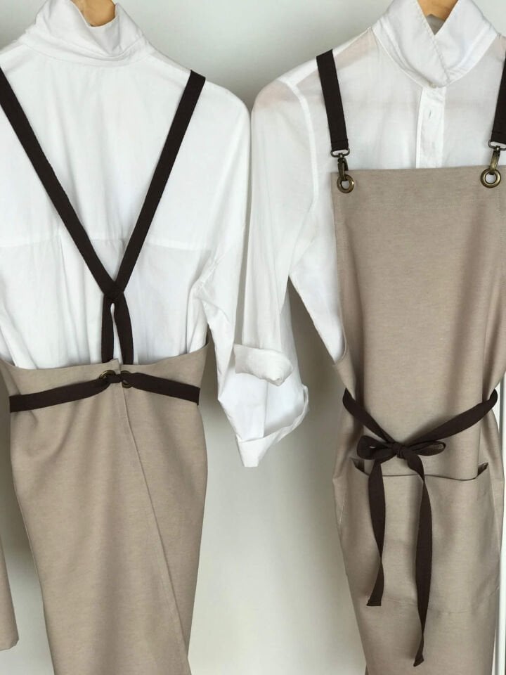 Arkası Çapraz Önlük