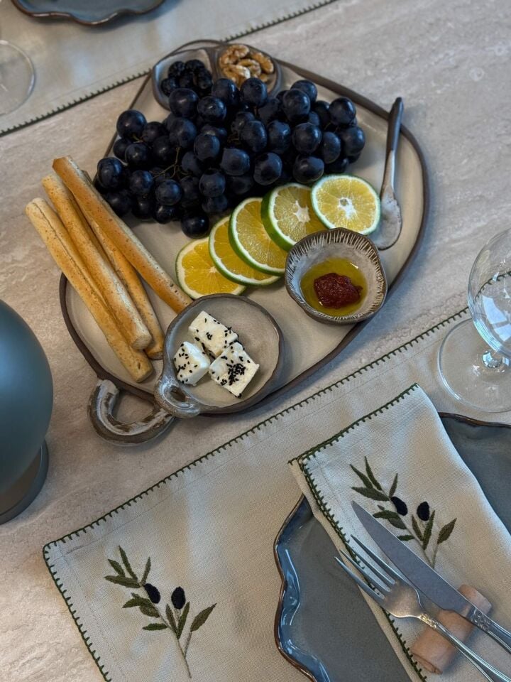 ÖN SİPARİŞ-Zeytin Nakışlı Amerikan Servis