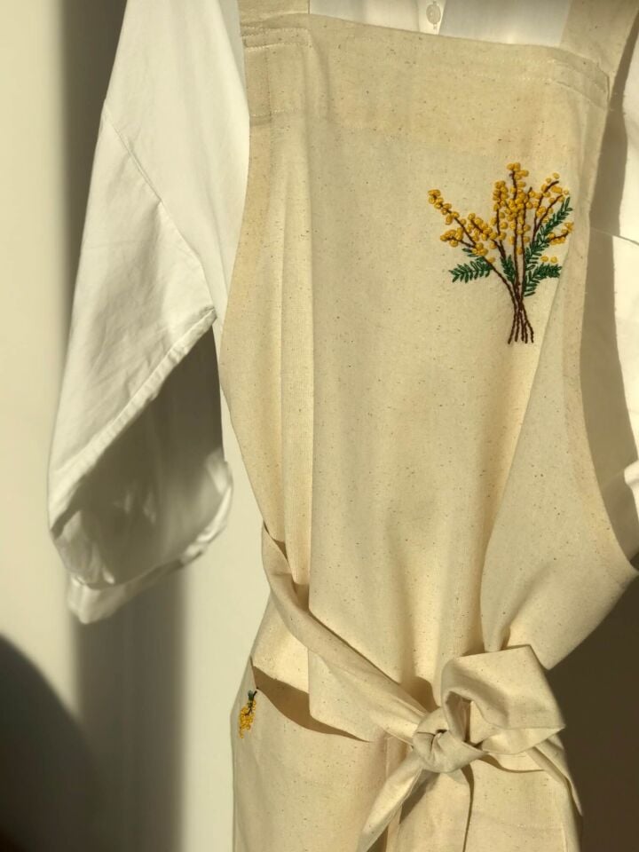 Mimoza Nakışlı Önlük