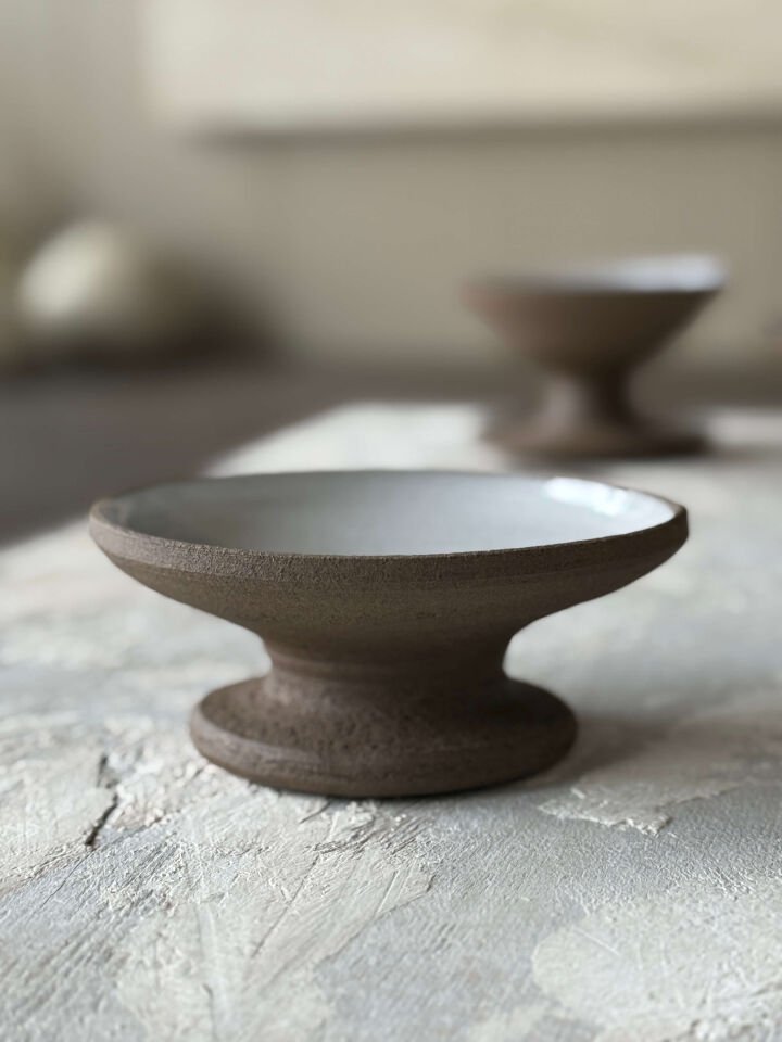Stoneware Mini Ayaklı Sunum Tabağı