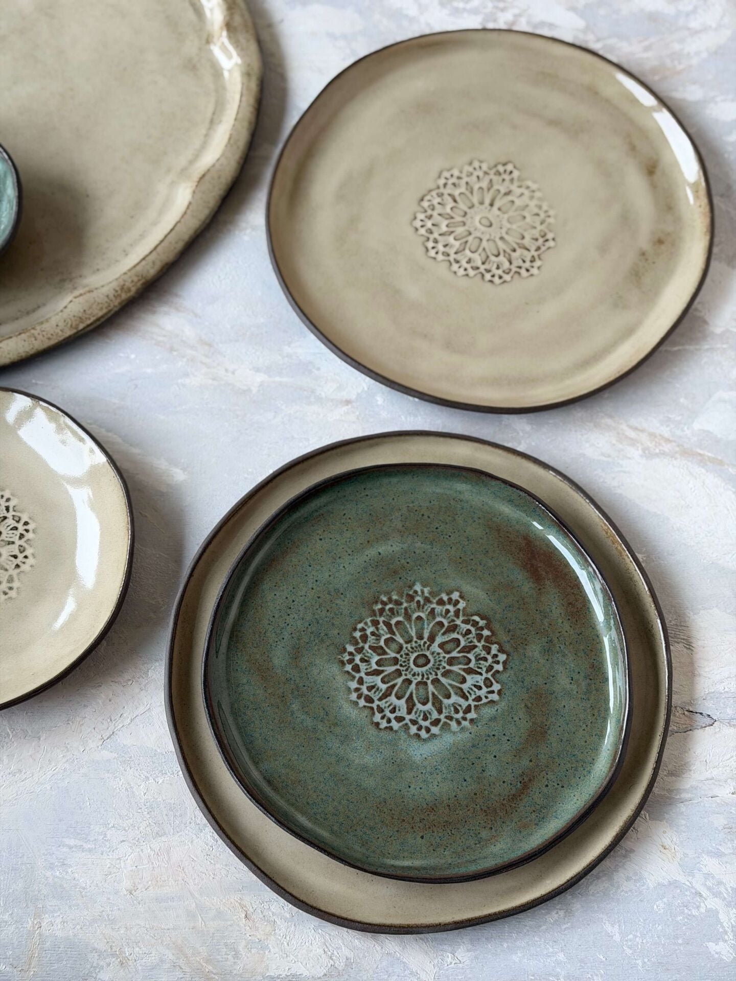 Stoneware Dantelli Kahvaltı Tabağı
